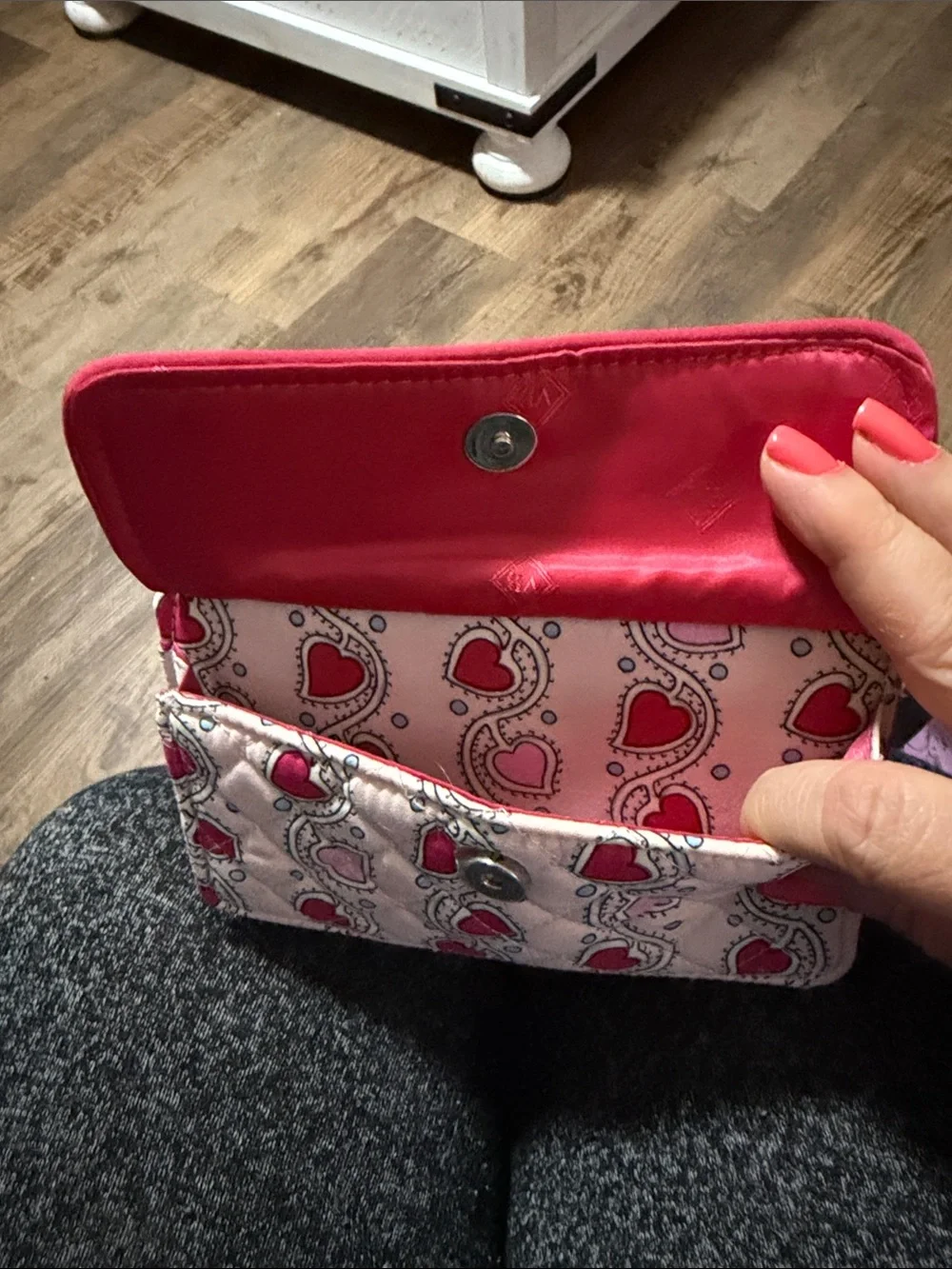 Stitched Heart Vines Print Crossbody Bag in Pink and Cream